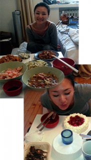 Mezzosopraano Zhuo Zhangin kiinalaiset ruoat, mansikkakakku ja muikut. Ja tuo ruokasatsi on vain minulle! Kuva: Kaisa Erola/YLE.