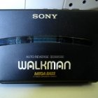 "Sony Walkman kasettinauhuri tuli markkinoille 1979, ensimmäisiä "taskuun" sopivia c-kasettisoittimia." Lähettänyt: Sakari Sipilä
