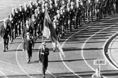 Kuva: Rooman olympialaiset.
Avajaiset. Suomen lipunkantajana
Eeles Landstrm. (25.08.1960).
GA Editorial