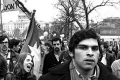 Kuva: Vietnamin sodan vastustajia
mielenosoitusmarssilla.
Washington
(1969)
AP Graphics Bank