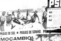 Kuva: Portugali, Lissabon. Mosambik-aiheisia matkailumainoksia kivitalon seinässä. (1974) Yrjö Länsipuro.