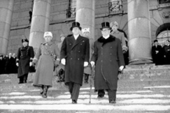Kuva: Presidentti Urho Kekkosen
virkaanastujaiset.
Urho Kekkonen ja J.K. Paasikivi. 
(01.03.1956)
Kalle Kultala