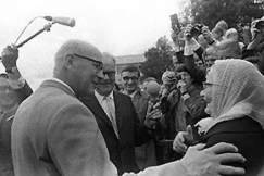 Kuva: Ruotsin pääministeri Tage Erlander ja presidentti Urho Kekkonen 
matkalla Savossa.
(1967)
Kalle Kultala
