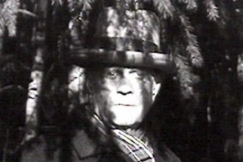 Kuva: Jean Sibelius puiden varjoissa. (1950) YLE kuvanauha.