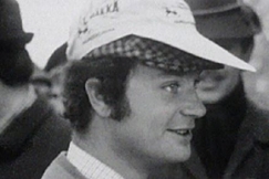 Kuva: Nuori kuningas Janakkalassa vuonna 1975. YLE kuvanauha.