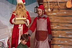 Kuva: Lapset esittävät koulun joulunäytelmää. YLE kuvanauha.