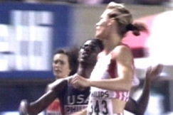 Kuva: Katrin Krabbe ja Gwen Torrence naisten 200 metrin MM-kilpailussa. (1991) YLE kuvanauha.