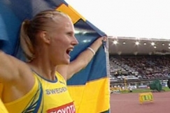 Kuva: Naisten 7-ottelun maailmanmestari Carolina Klft. (2005) YLE kuvanauha.