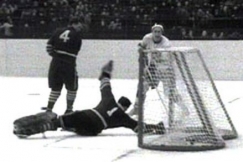 Kuva: Suomi-Kanada-ottelu MM-kisoissa. (1954) YLE kuvanauha.
