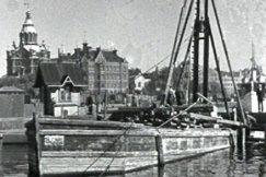 Kuva: Kauppatorin rannassa 1930-luvulla. Aho & Soldan / YLE.
