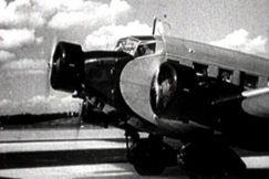 Kuva: Malmin lentokentt vihittiin kyttns vuonna 1938. YLE kuvanauha.