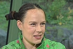 Kuva: Kirjailija Riikka Ala-Harja (2007) YLE kuvanauha
