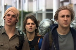 Kuva: Pietro, Lare ja Rami pttvt valloittaa junreissullaan Euroopan tv-elokuvassa Katve. YLE kuvanauha