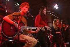 Kuva: Akimowskaja Sisters & Bros (1988). YLE kuvanauha.