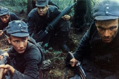 Kuva: Kuva: Kuva Rauni Mollbergin elokuvasta Tuntematon sotilas (1985). Arctic-Filmi Oy.
