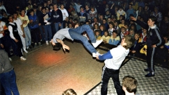 Kuva: Breakdance-ryhm Electro Dynamics vauhdissa Lepakossa vuonna
(1987)
Ismo Henttonen/YLE Kuvapalvelu