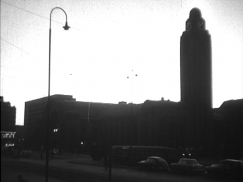 Kuva: Aurinko laskee Rautatieaseman taa. (1952) YLE kuvanauha