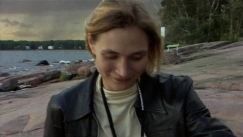 Kuva: Valokuvaaja Elina Brotherus. Yle kuvanauha (2004).