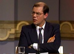 Kuva: Politiikan toimittaja Leif Salmn (1987). YLE kuvanauha.
