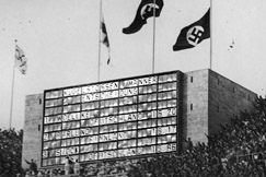 Kuva: Tulostaulu, Berliini 1936. Suomen Urheilumuseo.
