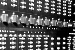 Kuva: Postisstpankin IBM 650 -tietokone. (1958) YLE kuvanauha.