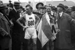 Kuva: Hannes Kolehmainen Antwerpenin olympialaisissa. (1920) Suomen Urheilumuseo.