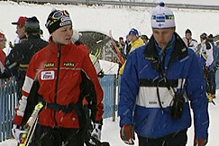 Kuva: Kaisa Varis ja Kari-Pekka Kyr. (2003) YLE kuvanauha.