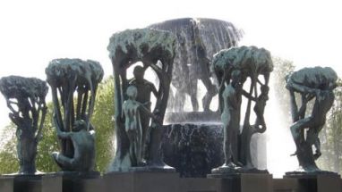 Vigelandin patsaspuisto Oslossa (Kuva: Aila Havia-Venäläinen)