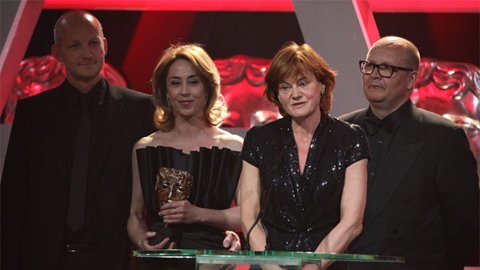 Piv Bernth (toinen oik.) British Academy of Television Awards-gaalassa 2011.