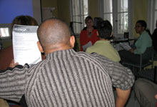 Team building seminaari Furuvikiss 11.-12.2.2006
Marita luennoi media-alan ammattikuvioista ja Pedro kuuntelee.
