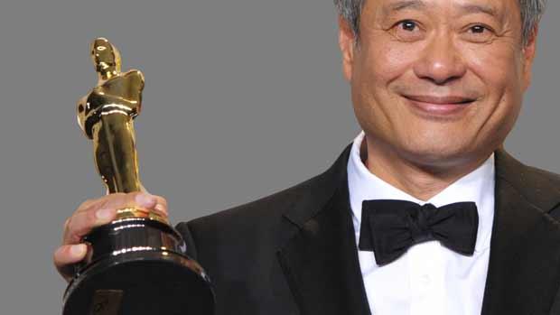 Taiwanilaissyntyinen elokuvaohjaaja Ang Lee Oscar-palkintojen jakotilaisuudessa 