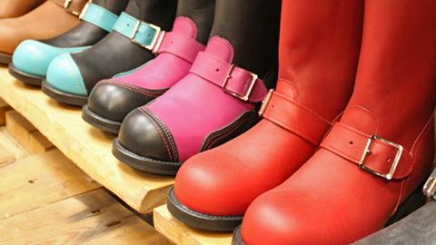 Boot Factoryn kotimaisia kenkiä. Kuva: Ulla Vuorela
