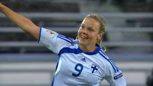 Jalkapalloilija Laura Österberg Kalmari, naisten EM-turnaus 2009. Kuva: YLE 