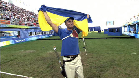 Miesten jousiammunnan olympiakultaa voittanut Viktor Ruban.