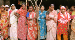 Naisia Bangladeshin Dinajpurissa.