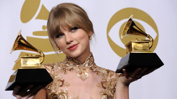 Taylor Swift Grammyineen 2012.