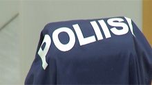 Poliisin takki. Kuva: Kari Kosonen / YLE