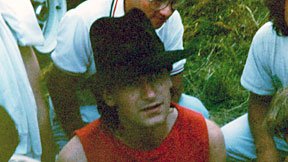 Kuvassa U2:n Bono Ruisrockissa 1982. Kuva: Jorma Kivistö