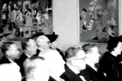 Kuva: Yleis amerikkalaisen nykytaiteen nyttelyss. (1954) YLE kuvanauha.