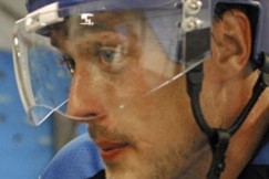 Kuva: Teemu Sel�nne. (2003) Mika Kanerva.