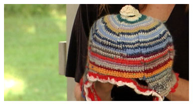 Vanhasta tyynyliinasta hattu (copyright YLE/videokuvaa)