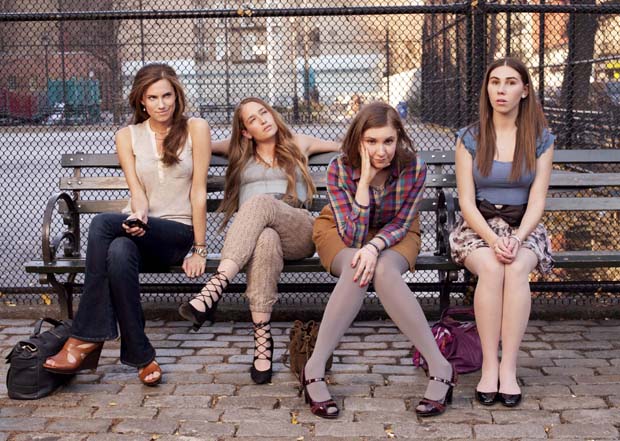 Kuvassa vasemmalta Marnie (Allison Williams), Jessa (Jemima Kirke), Hannah (Lena Dunham) ja Shoshanna (Zosia Mamet). Kuva:Yle Kuvapalvelu