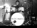 Rumpujen takana Matt Tong (Bloc Party)